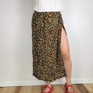 New options by Kate Geddes cheetah print wrap skirt size small
